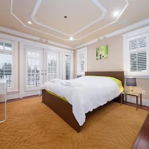 https://oakridge-luxury-homestay.vancouver-hotels-bc.net